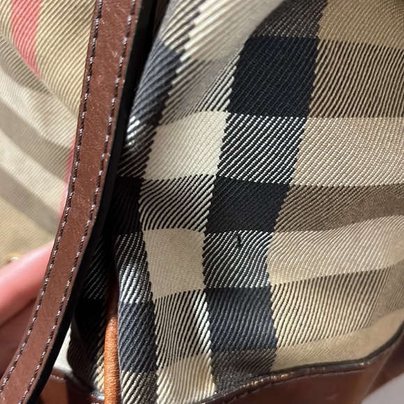 Burberry Canterbury Tote - Picture 15 of 17